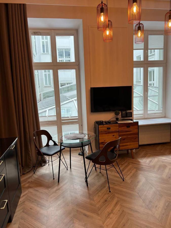 Luxury Apartment In The City Center , Wi-Fi - By Hik Apartments Warsawa Bagian luar foto