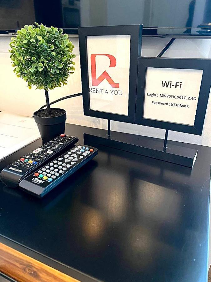 Luxury Apartment In The City Center , Wi-Fi - By Hik Apartments Warsawa Bagian luar foto